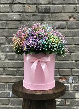 Цветочная композиция из Гипсофила и Розы в шляпной коробке в Большом Царыне