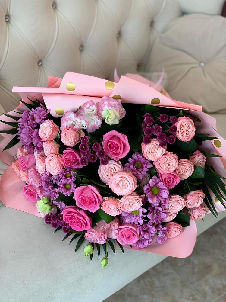 Букет цветов из: Хризантемы, Розы и Лизиантусы в Большом Царыне