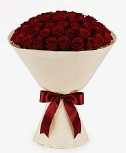 Букет 101 Бордовая роза Блэк Бакарра в Большом Царыне