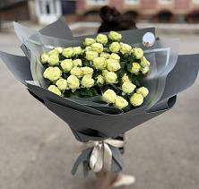 Букет Белые кустовые розы Солинеро в Большом Царыне