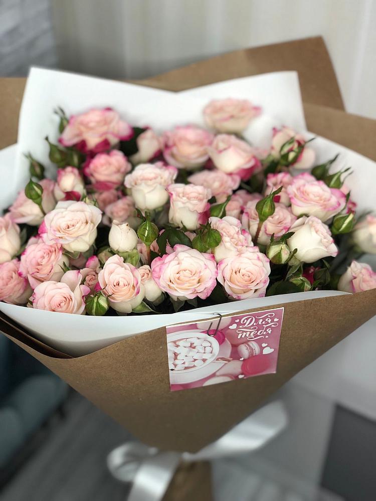 Букет цветов из: Розы в Большом Царыне