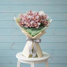 Букет цветов из:  Орхидеи и Розы #REPLACE_PRED# Большом Царыне