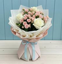 Букет цветов из:  Розы в Большом Царыне
