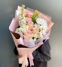 Букет цветов из:  Хризантемы и Розы в Большом Царыне