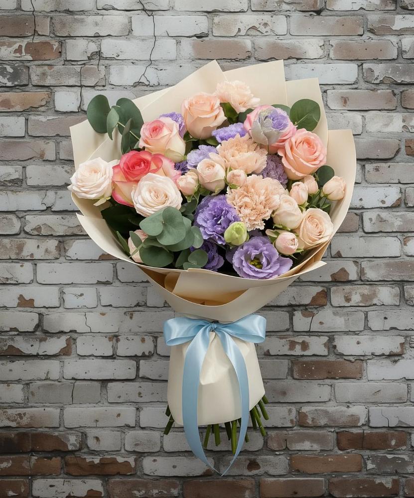 Букет цветов из: Розы, Лизиантусы и Гвоздики в Большом Царыне