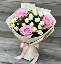 Букет цветов из:  Розы в Большом Царыне