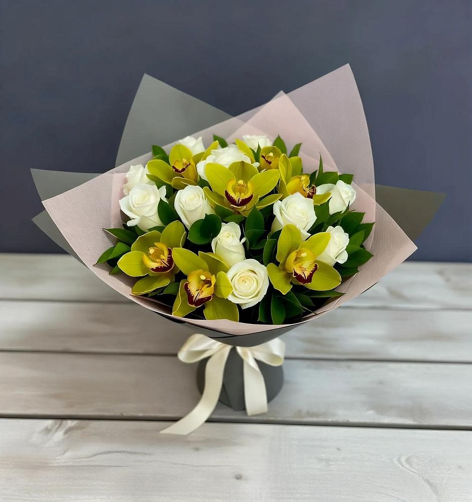 Букет цветов из: Орхидеи и Розы в Большом Царыне