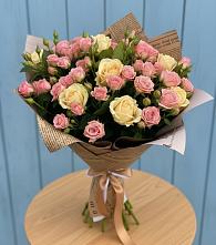 Букет цветов из:  Розы в Большом Царыне
