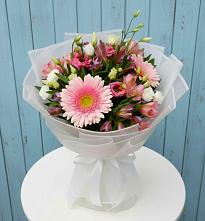 Букет цветов из:  Герберы, Альстромерии и Лизиантусы в Большом Царыне