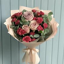 Букет цветов из:  Гвоздики и Розы #REPLACE_PRED# Большом Царыне